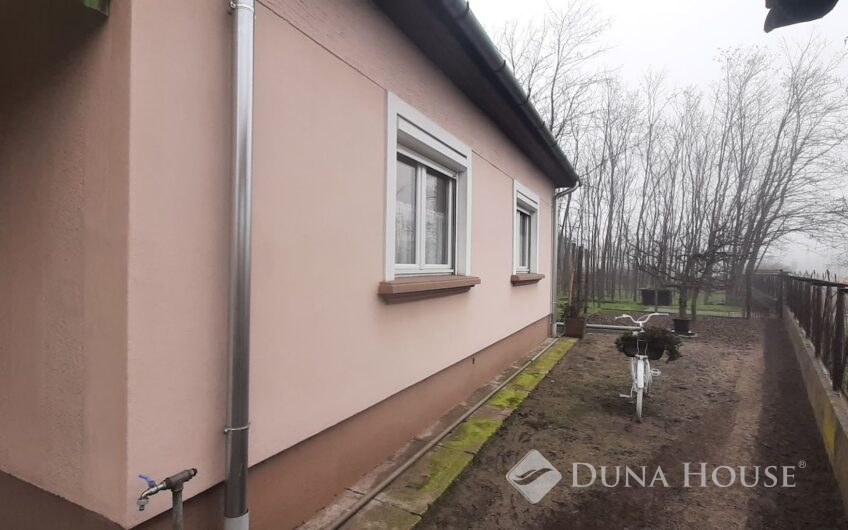 Eladó ház Szolnokihegy – HZ088552 – ARCHÍV MEGBÍZÁS