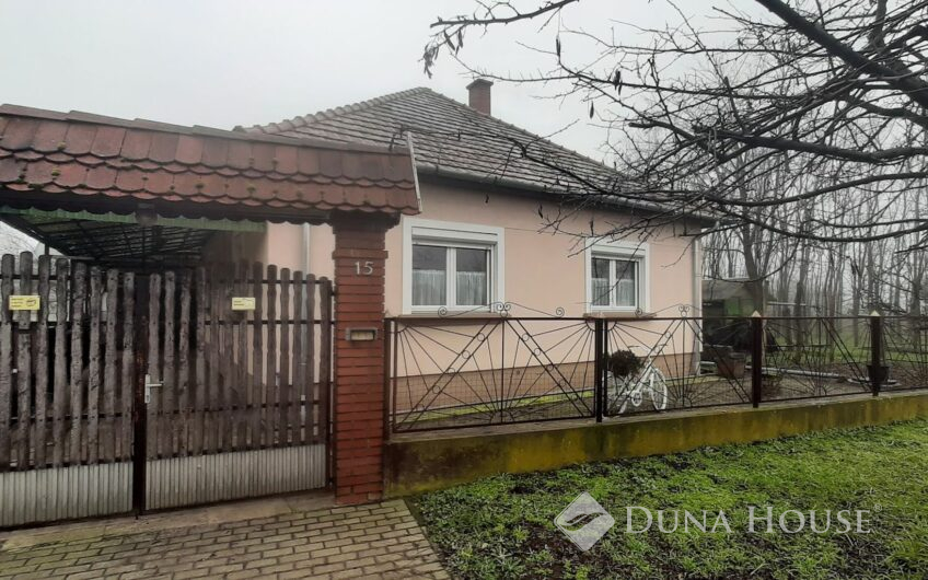 Eladó ház Szolnokihegy – HZ088552 – ARCHÍV MEGBÍZÁS